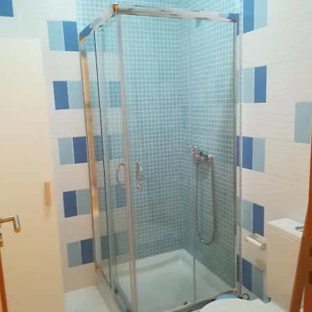 Cantinho Do * 布尔高